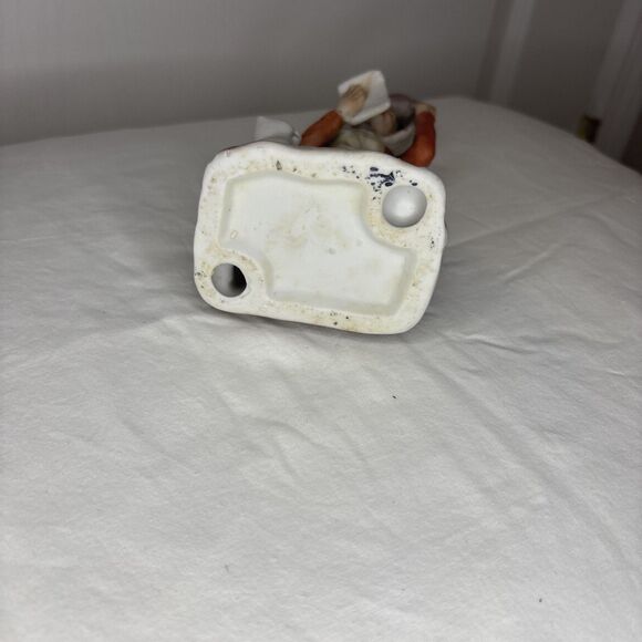 Vintage Collectable  Figurine of Old Woman Holding Papers in Front of a Cat - Picture 8 of 8